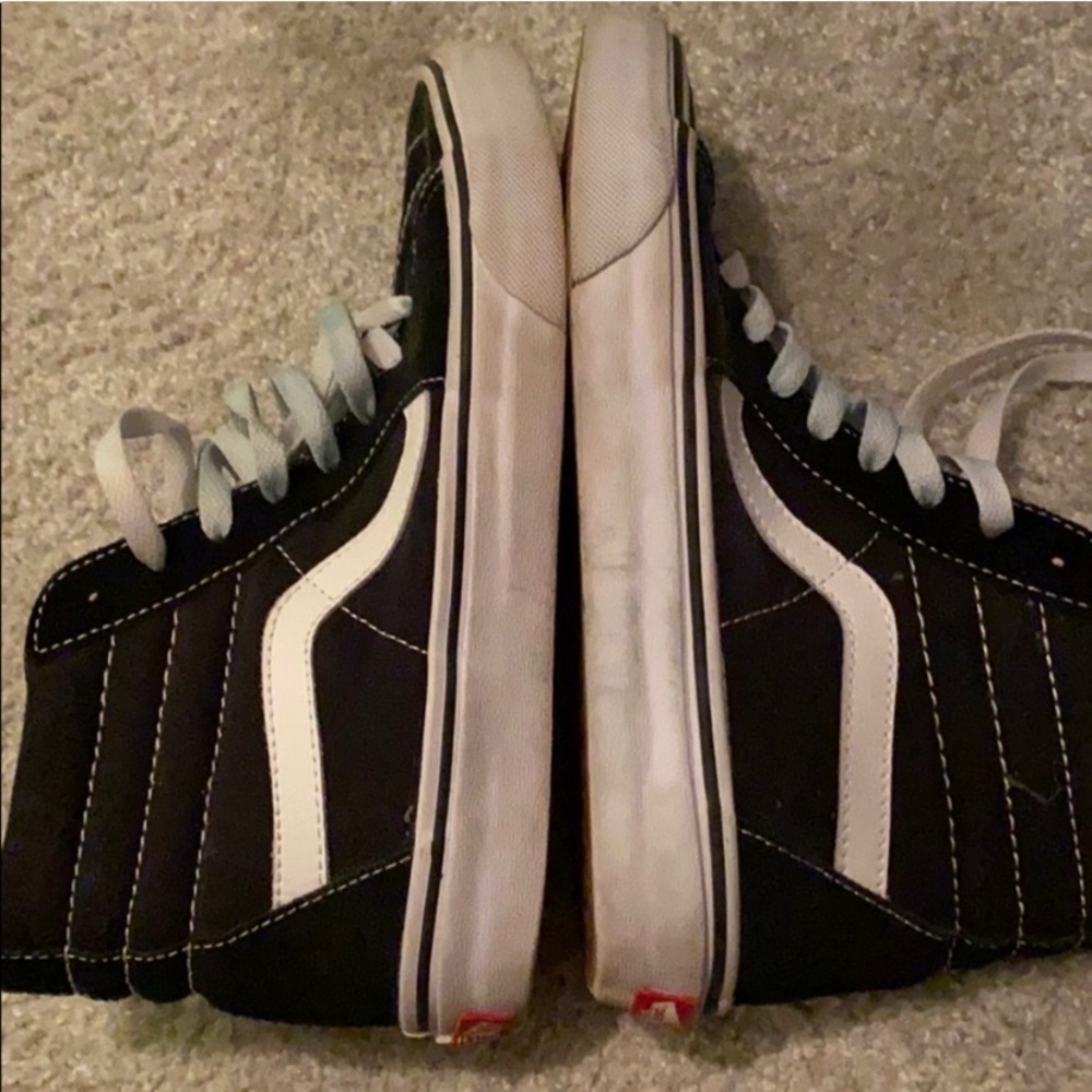 Worn once excellent condition vans sk8 hi size 8.5